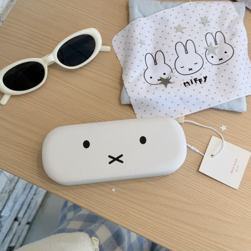 Cartoon Miffy Rabbit Sweet and - đánh giá và giá Airtag Holder Case